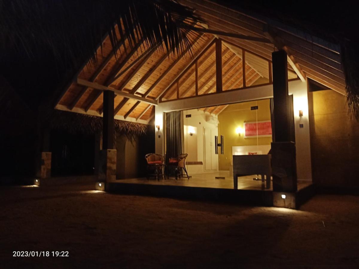 Blue Waves Kite Surfing Beach Resort 卡尔皮蒂耶 外观 照片