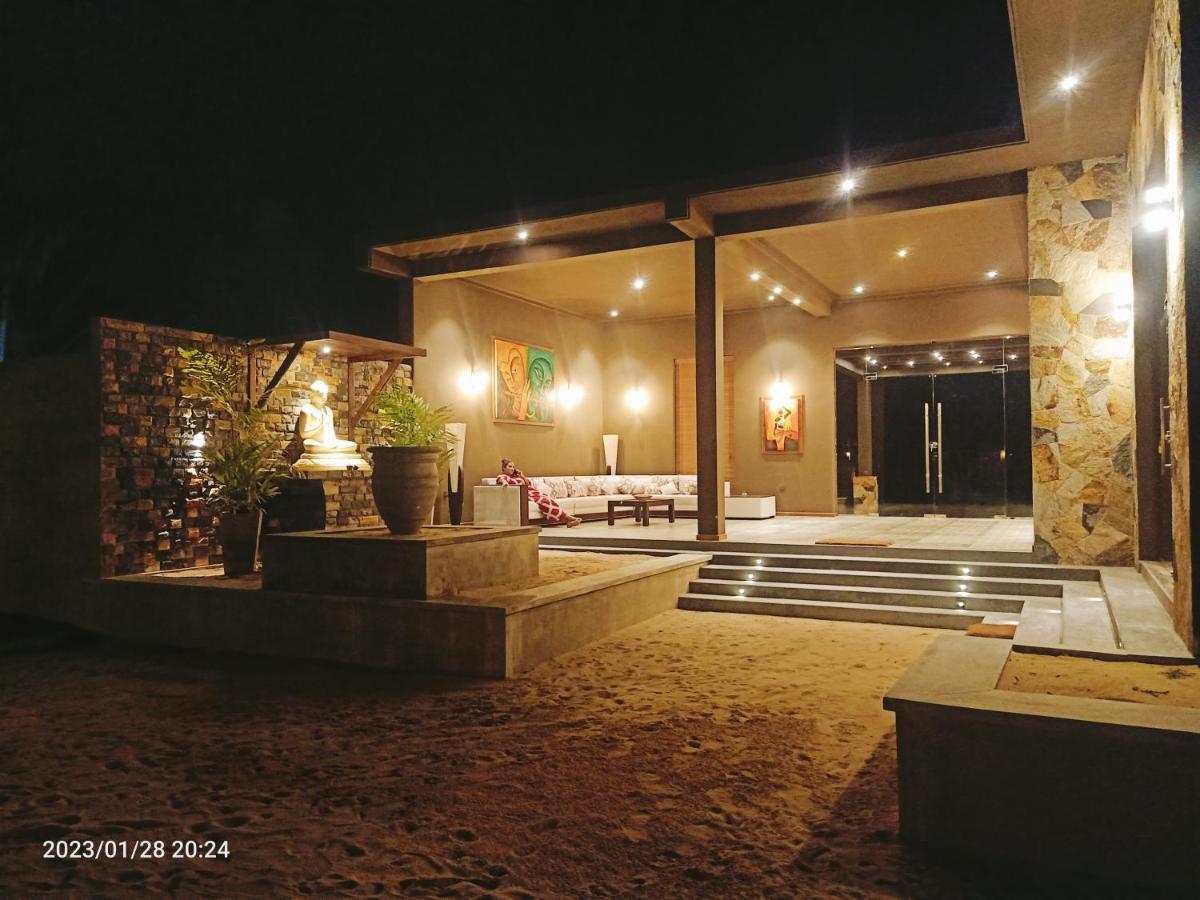 Blue Waves Kite Surfing Beach Resort 卡尔皮蒂耶 外观 照片