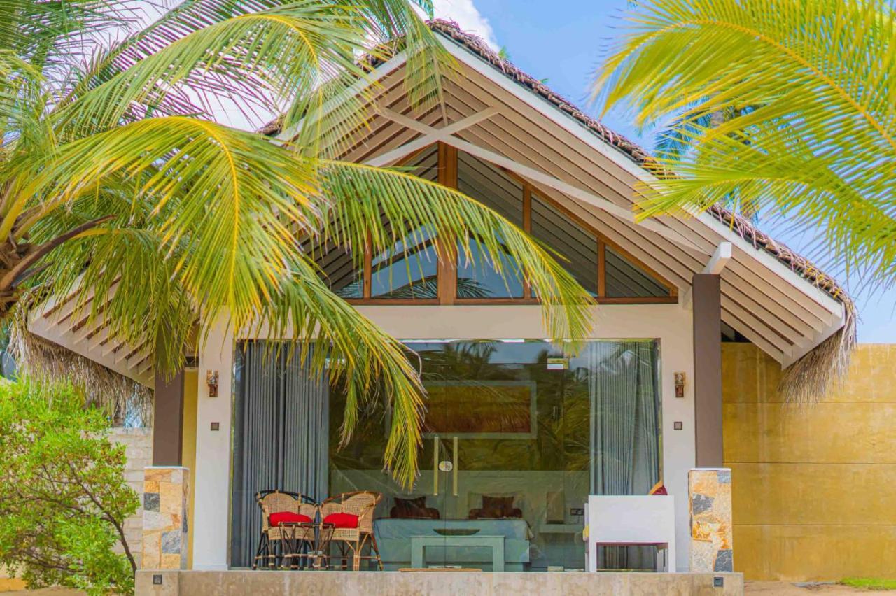 Blue Waves Kite Surfing Beach Resort 卡尔皮蒂耶 外观 照片