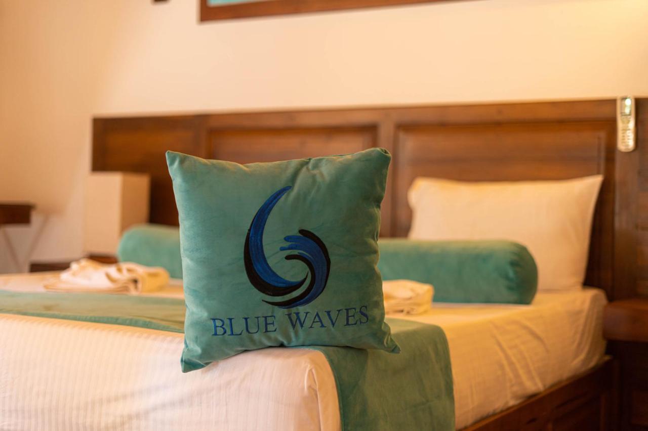 Blue Waves Kite Surfing Beach Resort 卡尔皮蒂耶 外观 照片