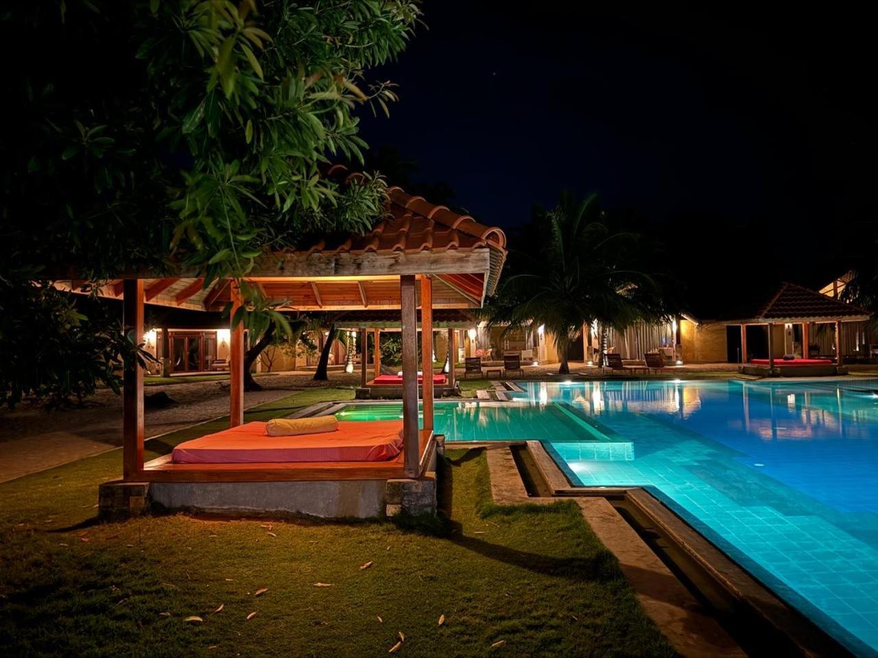 Blue Waves Kite Surfing Beach Resort 卡尔皮蒂耶 外观 照片